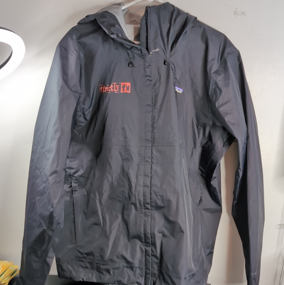 Patagonia Men's Torrentshell 3L Blink 182 Strictly FX Crew World Tour Logo XL
